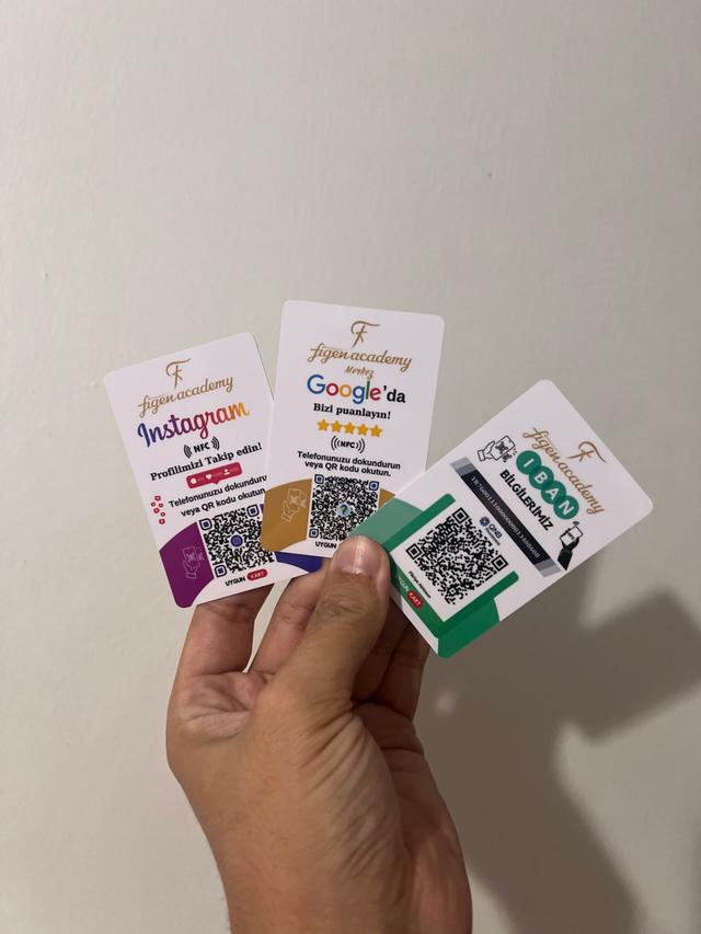 Instagram, Google yorum ve IBAN NFC kartları elde